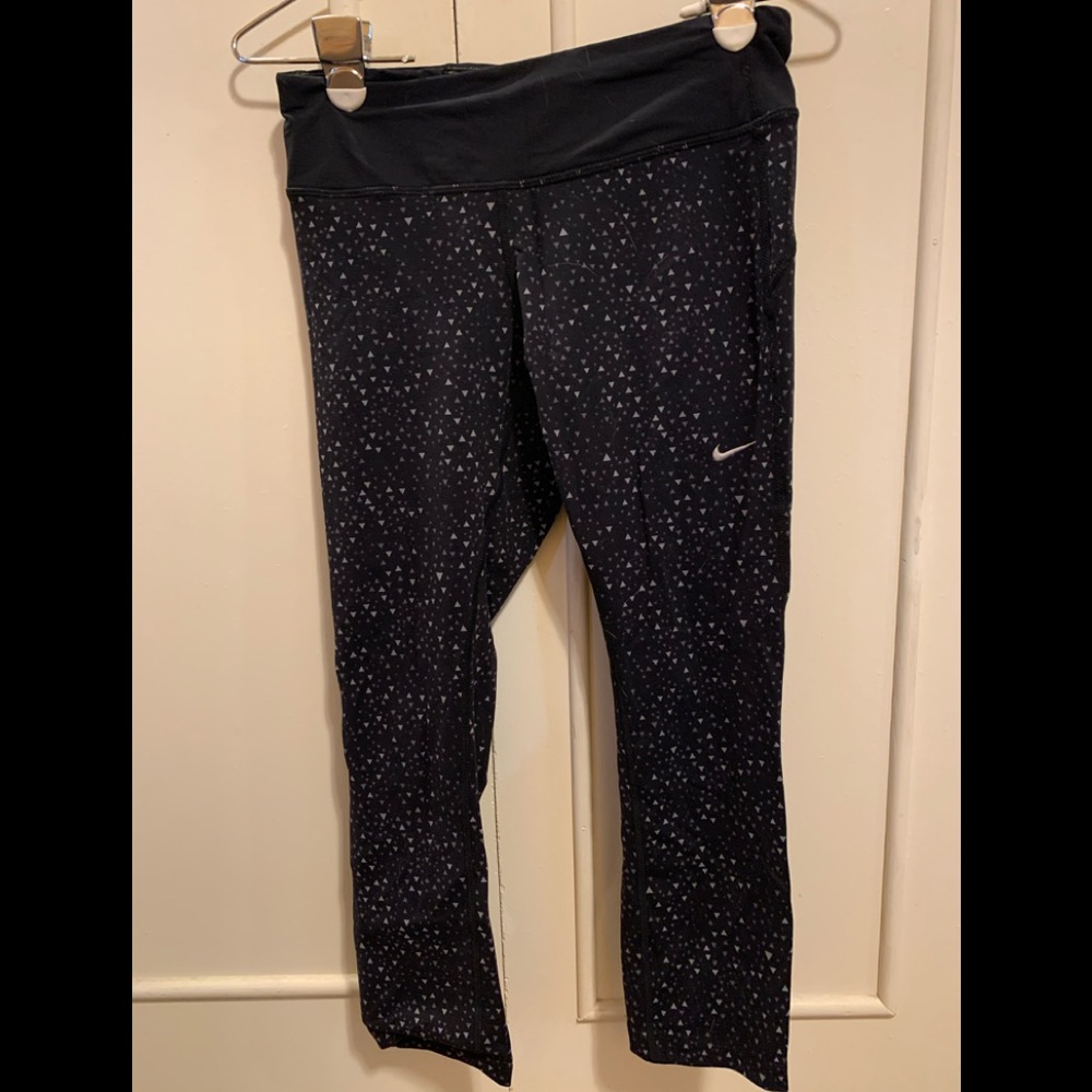 Black nike leggings!